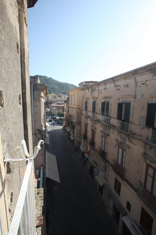 Bed and Breakfast Al Vecchio Castello à Tropea Extérieur photo